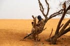 Image à la une de Au Mali, le convoi de l’armée à destination de Tinzawaten fait demi-tour sans livrer combat