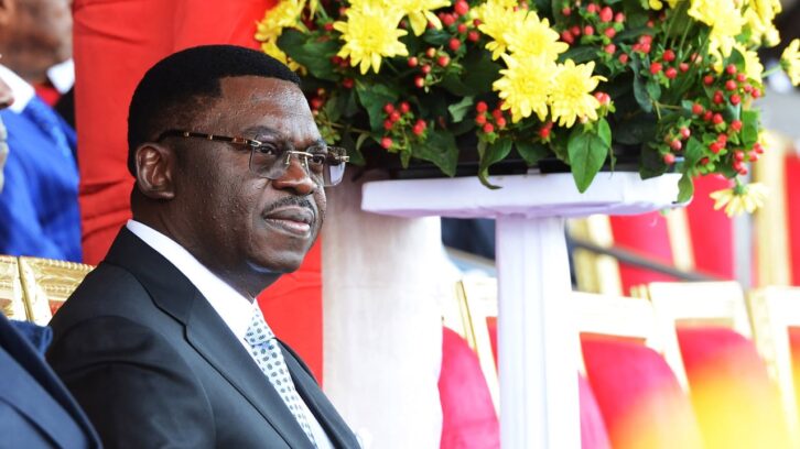 Image à la une de Au Cameroun, Ferdinand Ngoh Ngoh fera-t-il imploser le Sénat ?