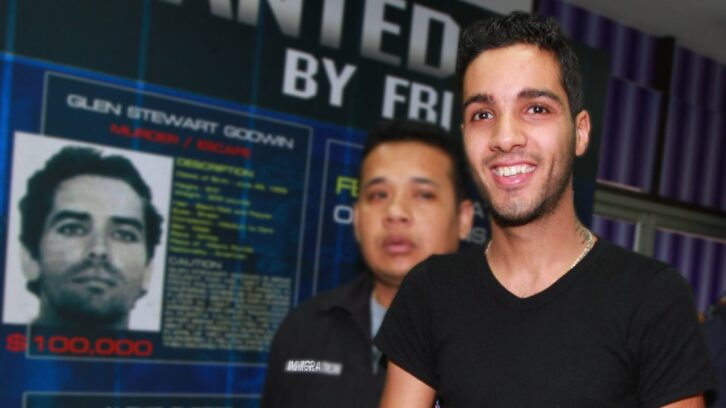Image à la une de Qui est Hamza Bendelladj, « le hackeur souriant » de retour en Algérie après 11 ans de prison ?