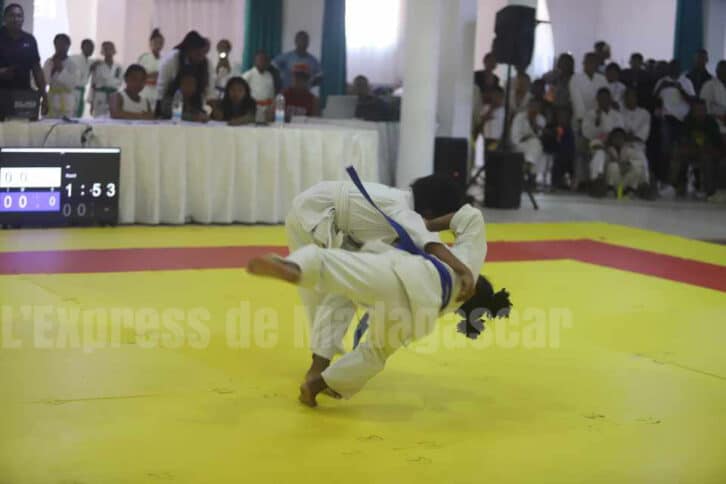Image à la une de JUDO – INTERCLUB ANALAMANGA – Red cartonne chez les jeunes