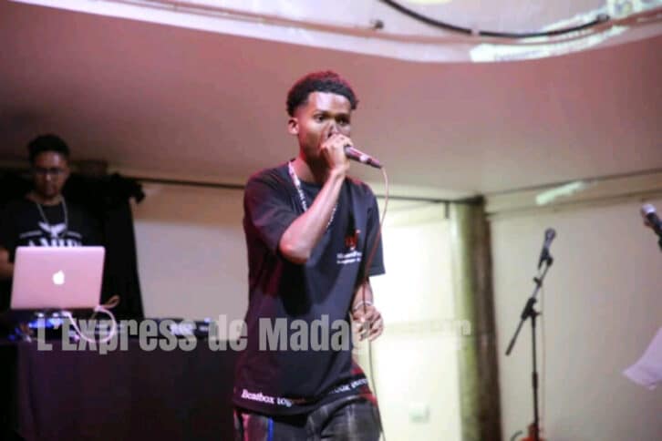 Image à la une de BEATBOX BATTLE MADAGASCAR – Kelly West décroche son deuxième titre de champion national