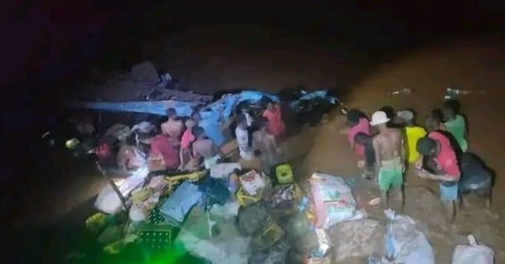 Image à la une de Accident sur le fleuve Tsiribihina : 16 morts, dont des enfants