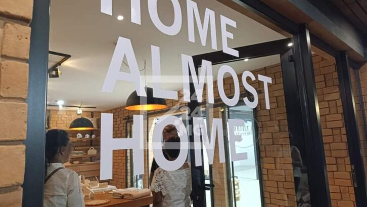 Image à la une de ART VISUEL – Preview  de « Home almost Home » à la Flow Gallery