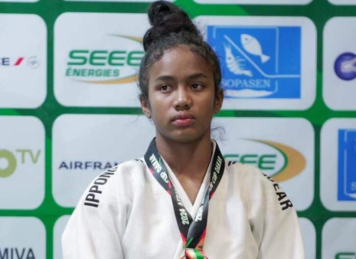 Image à la une de JUDO – Roumaica Benandro Andriamahadisoa en bronze en Open d’Afrique Seniors, Camille Andrianjafintsalama en Argent chez les Cadettes