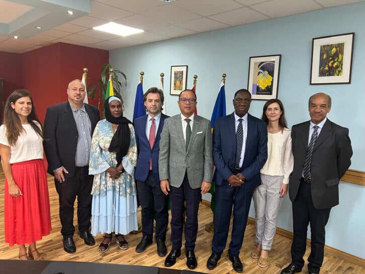 Image à la une de COI   – Edgard Razafindravahy reçoit une délégation de l’OIF