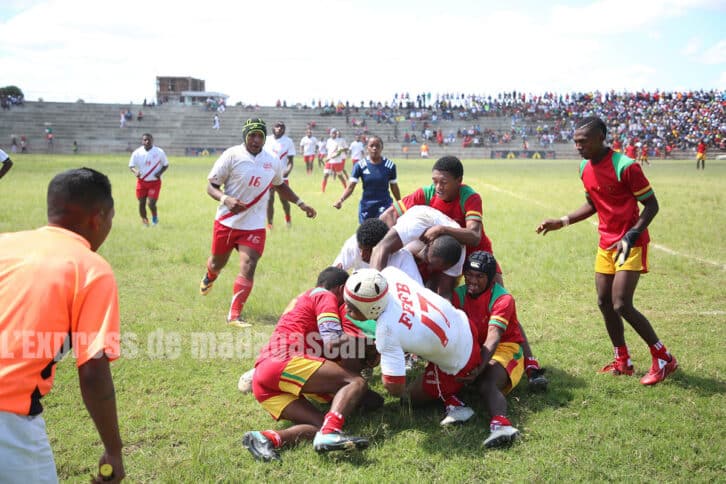Image à la une de RUGBY À XV – BARRAGE   –  Le club de 3FB en mauvaise posture