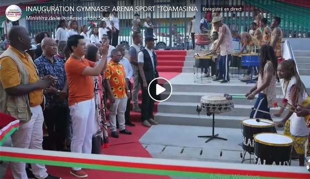 Image à la une de Toamasina, 17  novembre 2024. Le couple présidentiel, Andry et Mialy RAJOELINA, inaugure le Gymnase ARENA SPORT
