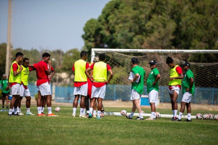 Image à la une de FOOTBALL – Les matchs de Madagascar contre la Tunisie et les Comores à suivre en direct sur la chaîne de télévision nationale