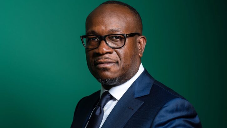 Image à la une de Delly Sesanga : « Félix Tshisekedi a renié toutes ses convictions sur la Constitution »