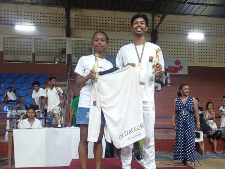 Image à la une de TAEKWONDO – CHAMPIONNATS DE MADAGASCAR – Luciano et Erica meilleurs combattants