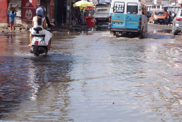Image à la une de ANTANANARIVO – La première pluie met des quartiers sous l’eau