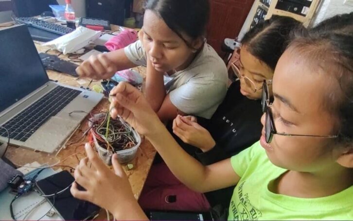 Image à la une de Concours de robotique en Estonie : L’équipe de jeunes filles malgaches ne désespère pas