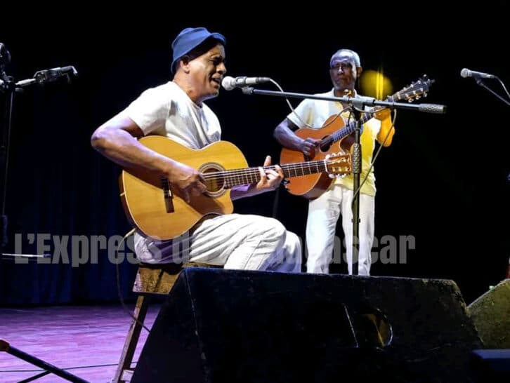 Image à la une de DUO ERICK MANANA-DAMA  – Voyage acoustique au Ccesca