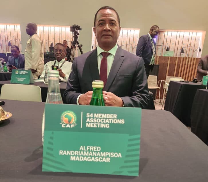 Image à la une de FOOTBALL – ÉLECTION À LA CAF – Alfred Randriamanampisoa en course