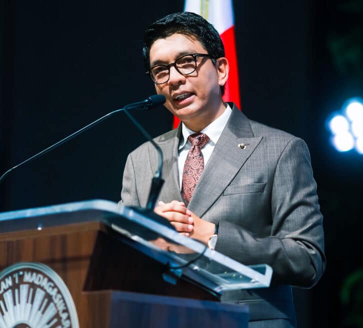 Image à la une de AFRICAN LEADERSHIP MAGAZINE – Rajoelina élu leader politique africain de l’année