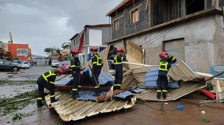 Image à la une de INTEMPERIES – Le préfet de Mayotte redoute des centaines de morts suite au passage du cyclone Chido