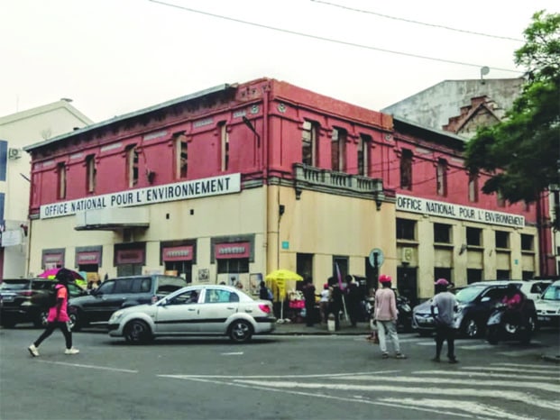 Image à la une de Antaninarenina – Le bâtiment de l’ONE oublié