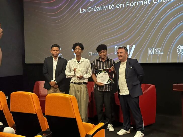 Image à la une de CINEMA – « 2ML » de Yvanès Mazava Rasamoelina sacré meilleur film lors du Creashort Festival
