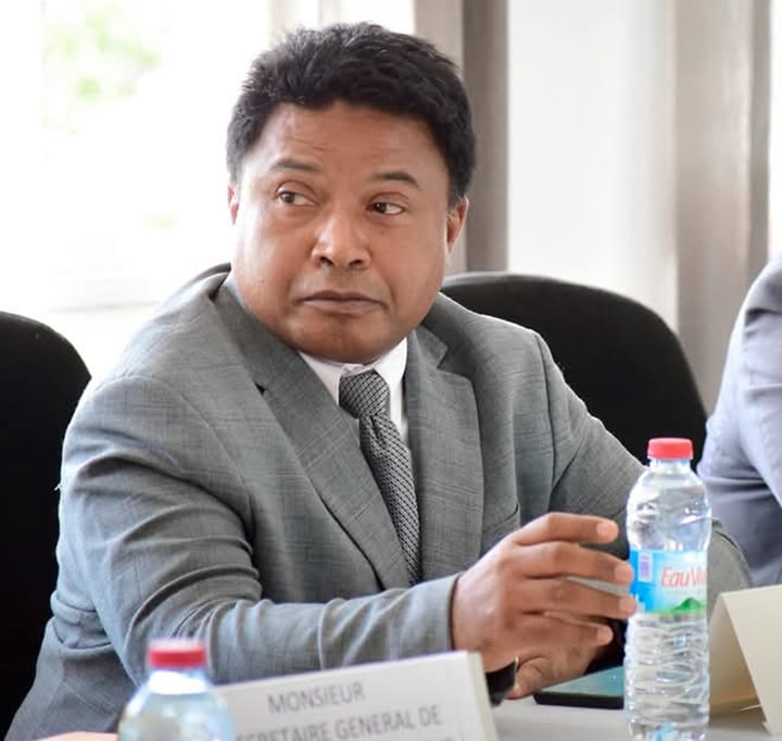 Image à la une de UNIVERSITÉ D’ANTANANARIVO – La soutenance de thèse suspendue