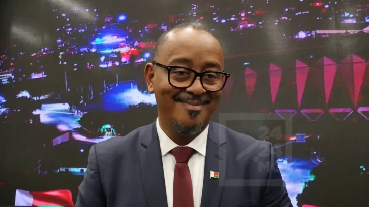 Image à la une de ASSEMBLEE NATIONALE – André Haja Resampa élu à la tête de la commission de mise en accusation devant la Haute cour de justice