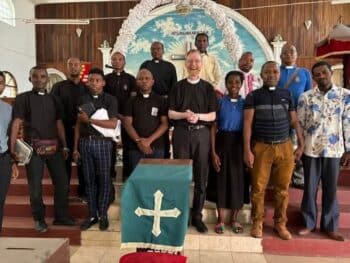Image à la une de ÉGLISE ANGLICANE – L’évêque Ven Darrell consacré