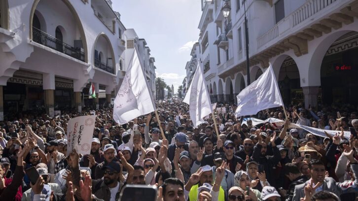 Image à la une de Droit de grève au Maroc : une loi adoptée dans la douleur malgré les protestations syndicales
