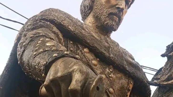 Image à la une de En Algérie, le déboulonnage de la statue du roi berbère Aksil suscite l’incompréhension