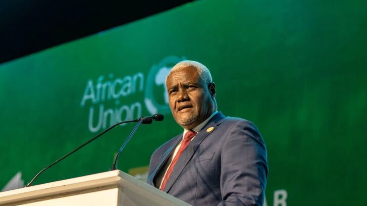 Image à la une de Union africaine : premiers adieux de Moussa Faki Mahamat et tensions électorales