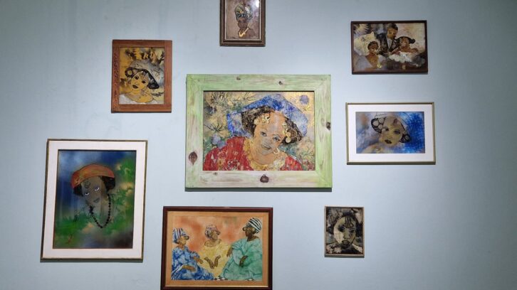Image à la une de Le Dak’art 2024 rend hommage à Germaine Gaye, la dame de verre