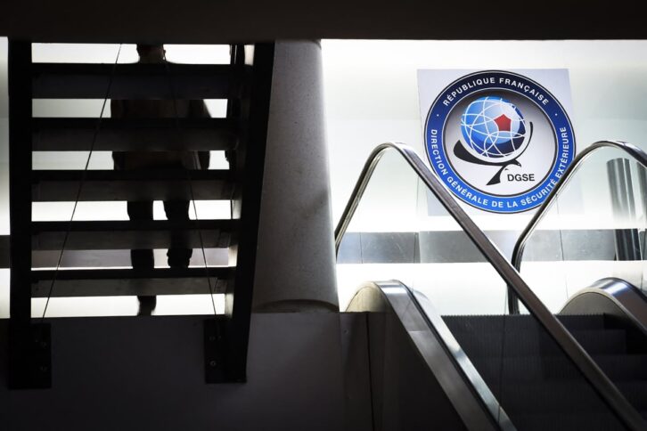 Image à la une de Constitution en RDC, DGSE au Burkina, pétrole et gaz au Sénégal, Cedeao-AES et Tidjane Thiam : les 5 infos qu’il ne fallait pas manquer