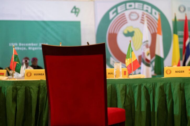 Image à la une de Comment la CEDEAO gère-t-elle les tensions entre le Nigeria et le Niger ?