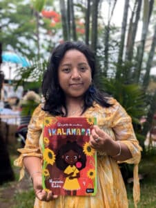Image à la une de Littérature jeunesse : « Ikalamara » le périple introspectif des couleurs