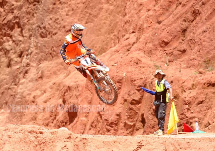 Image à la une de MOTOCROSS – CHAMPIONNAT DE MADAGASCAR   – Quatrième victoire de Claudio Tida