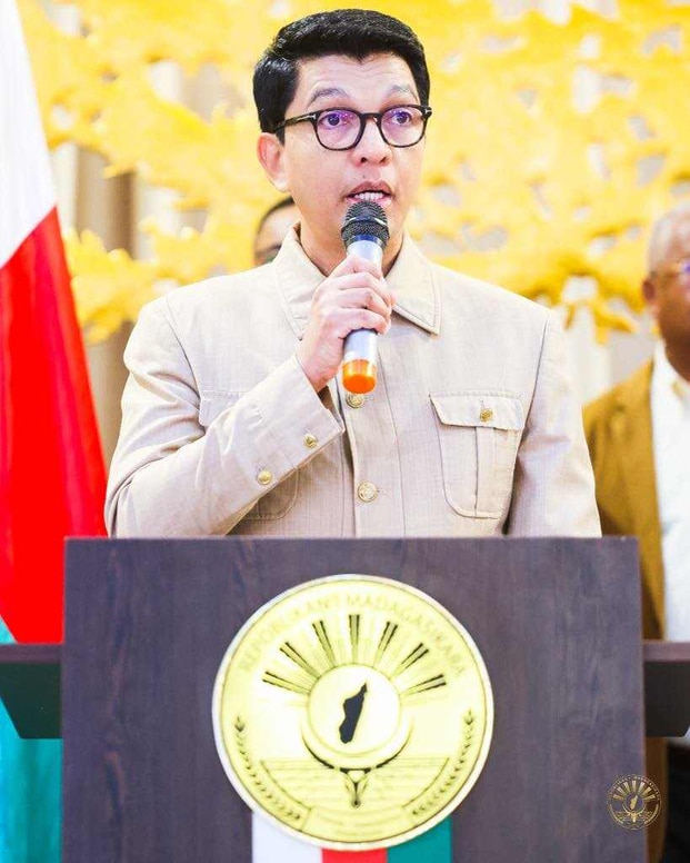 Image à la une de Journée des officiers – Unité et patriotisme au cœur du discours du Chef de l’Etat