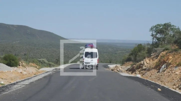 Image à la une de INFRASTRUCTURES – Les travaux de réhabilitation de la portion de la RN13 entre Tolagnaro et Ambovombe prévus s’achever en septembre, selon le ministère des Travaux publics