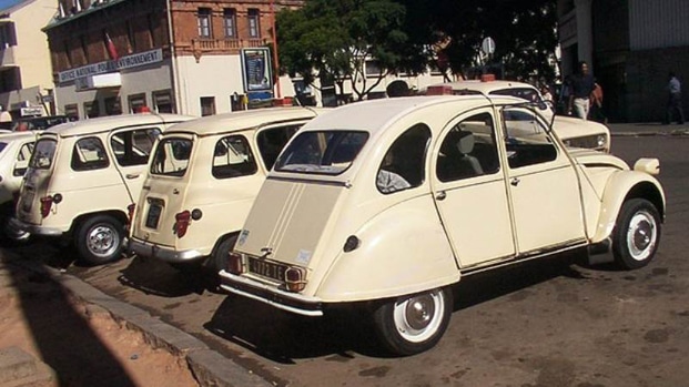 Image à la une de Antananarivo après les fêtes – Les taxis et taxis-motos en difficulté