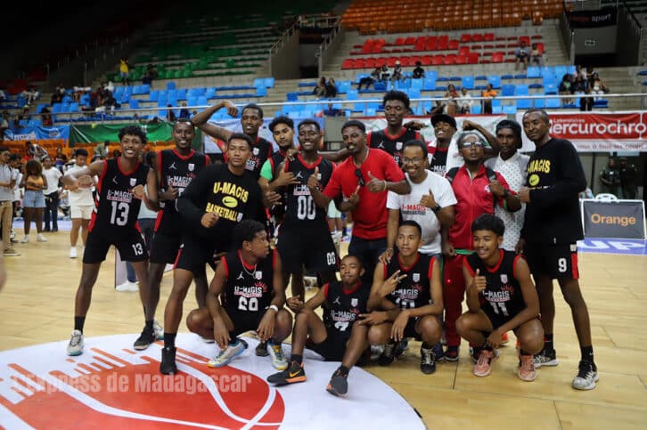 Image à la une de BASKETBALL – SMATCHIN  – U-Magis et IUM remettent leur titre en jeu