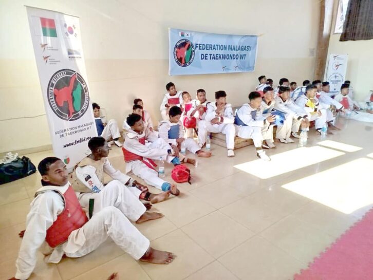 Image à la une de Taekwondo : Le torchon brûle entre la fédération et le COM