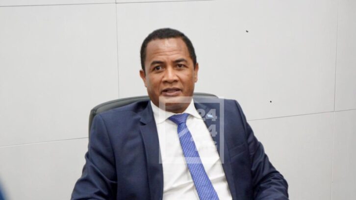 Image à la une de FOOTBALL – Le nouveau sélectionneur des Barea résidera à Madagascar, d’après Alfred Randriamanampisoa