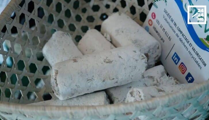 Image à la une de COMBUSTIBLE – Le charbon blanc à base de papier de la STCV