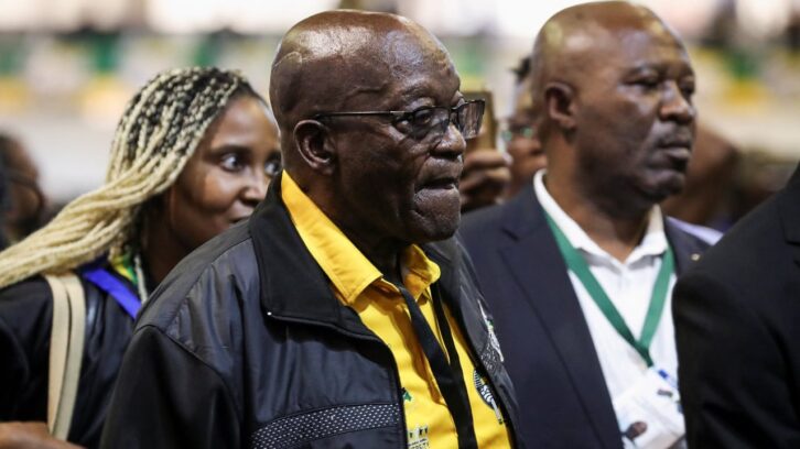 Image à la une de Bras de fer à l’ANC : « Jacob Zuma est un vieil homme espiègle et ridicule »