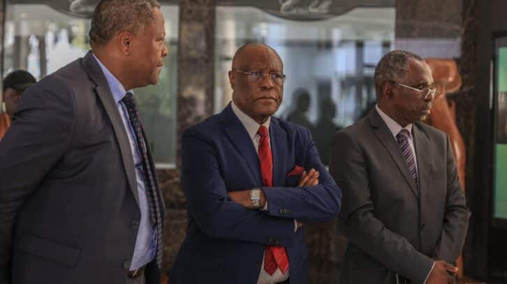 Image à la une de Présidentielle au Gabon : face à Oligui Nguema, comment les derniers opposants s’organisent
