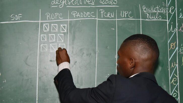 Image à la une de Présidentielle au Cameroun : le code électoral, une machine à faire gagner le RDPC ?