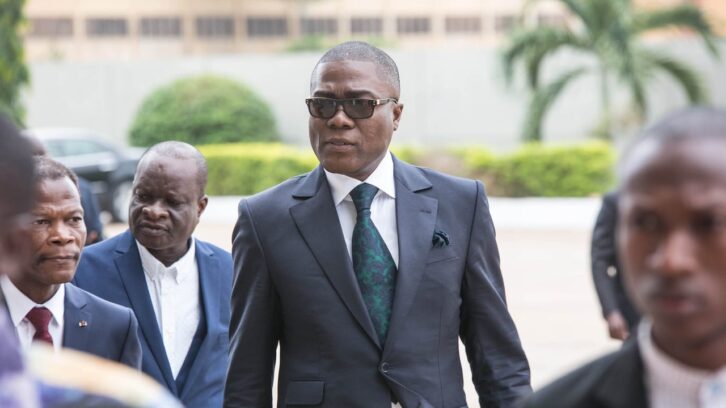 Image à la une de Au Bénin, les avocats d’Olivier Boko claquent la porte dès l’ouverture de son procès