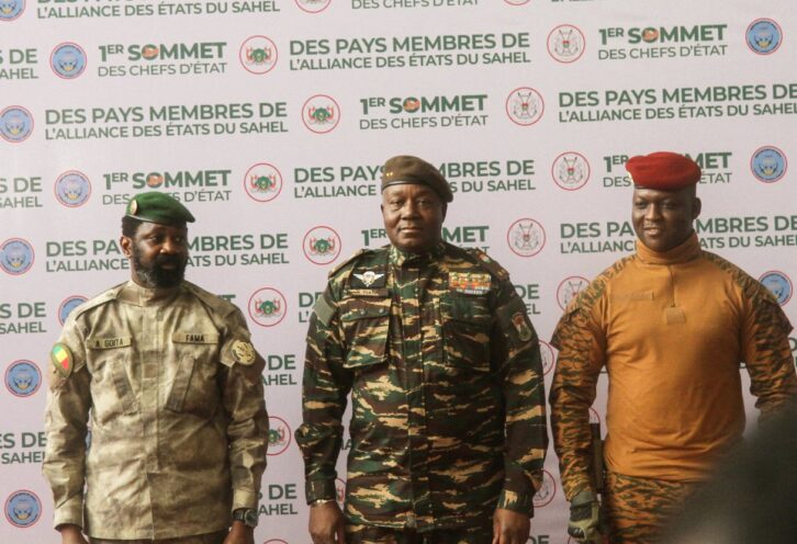 Image à la une de AES : Assimi Goïta annonce la mise en circulation du passeport commun à compter du 29 janvier