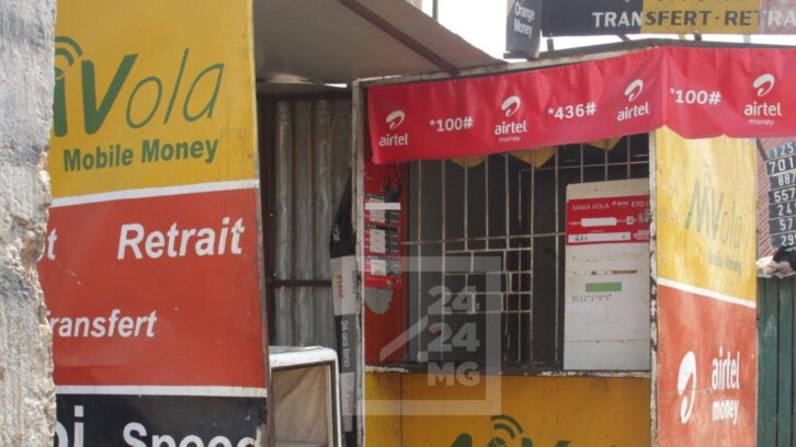 Image à la une de FISCALITE – La taxe de 5% sur les transactions mobiles à prélever sur les frais de transfert et de retrait perçus par les établissements de monnaie électronique