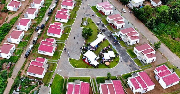 Image à la une de Ankadikely Ilafy : inauguration des logements sociaux