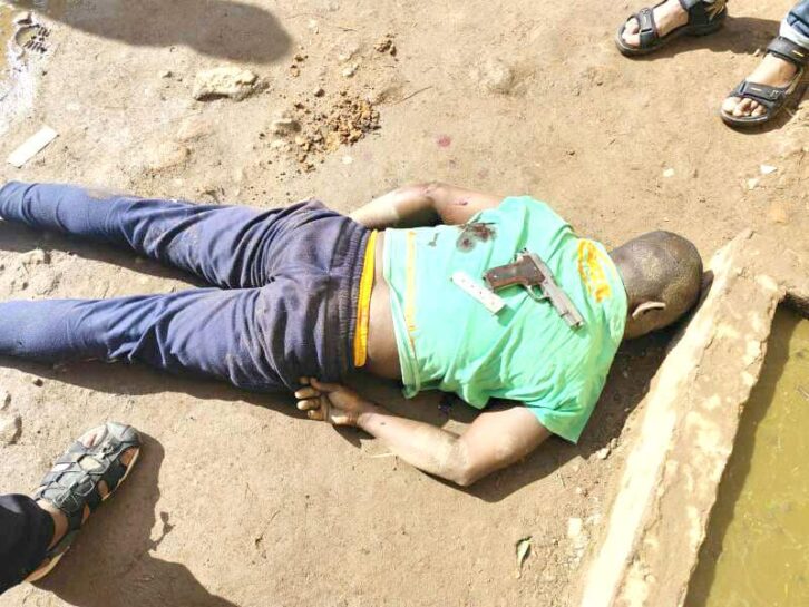 Image à la une de Banditisme à Tana : Cinq bandits neutralisés et trois pistolets saisis