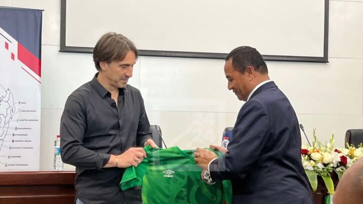 Image à la une de FOOTBALL – Corentin Martins s’attaque à la formation de son équipe pour les prochains matchs des Barea en mars