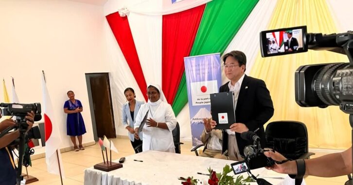 Image à la une de SANTÉ – Le Japon offre un don pour l’acquisition d’un véhicule tout terrain au Centre Médical Le Bon Samaritain à Toamasina
